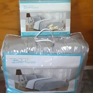 7-piece Bella Russo comforter & sheet set BRAND NEW Queen
